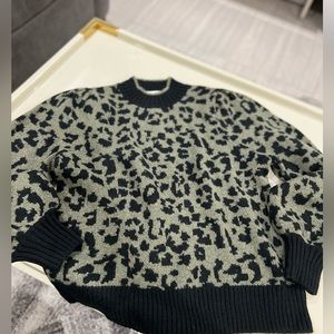 Leopard Puff Shoulder Sweater